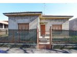 Villa di 160 m² con 3 locali e box auto in vendita a Seregno
