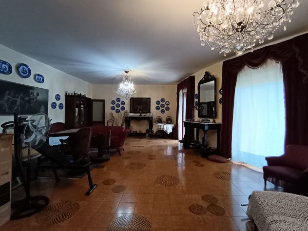 031 appartamento con due abitazioni