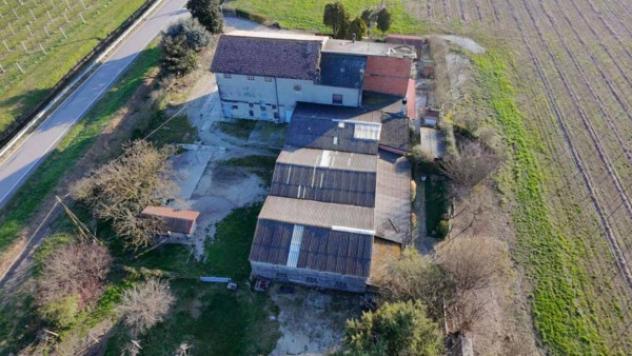 Immobile in asta di 583 m² con più di 5 locali e box auto in vendita a Soliera - Foto 3