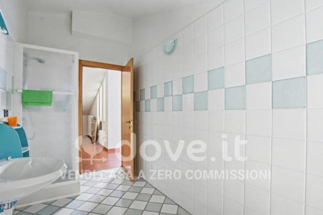 Villa di 350 m² con più di 5 locali e box auto in vendita a Varese - Foto 16