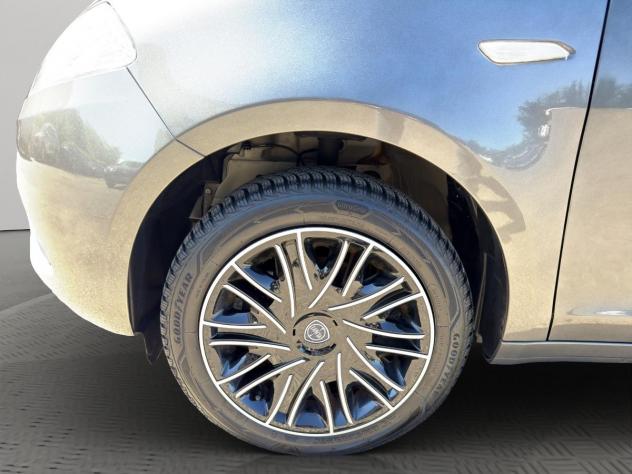 LANCIA - Ypsilon 1.0 firefly hybrid Gold s&s 70cv - Foto 4