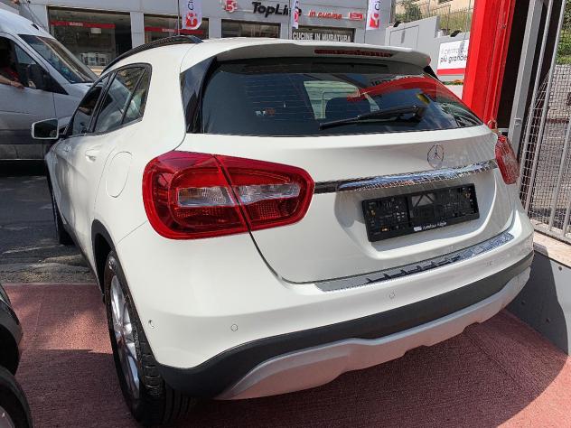 Mercedes-Benz GLA 200 VETTURA AZIENDALE KM CERTIFICATI GARANZIA 12 MESI - Foto 3