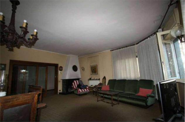 Villa di 260 m² con 5 locali e box auto doppio in vendita a Dolzago - Foto 6