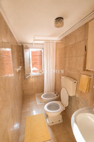 CASA INDIPENDENTE di 9 vani e di 209 mq (MONTEBELLUNA) rif. PE16 - Foto 7
