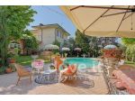 Villa di 550 m² con più di 5 locali in vendita a Poncarale