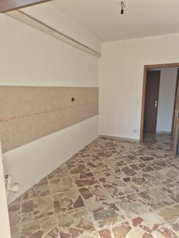 Appartamento con posto auto coperto zona Piazza indipendenza - Foto 15