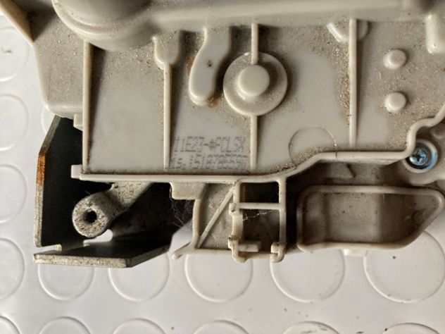 Chiusura centralizzata posteriore SX Lancia Delta del 2012 (518785590) - Foto 4