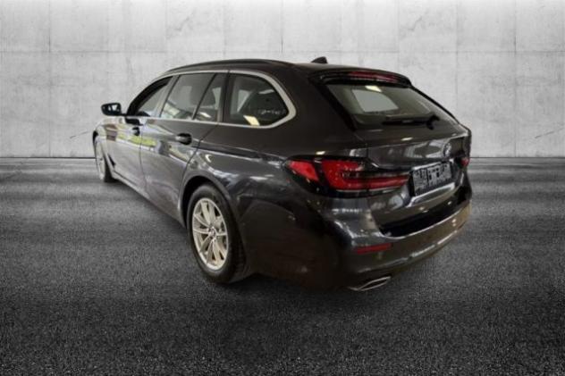 BMW 520 d 48V xDrive Touring Business rif. 24049664 - Foto 4