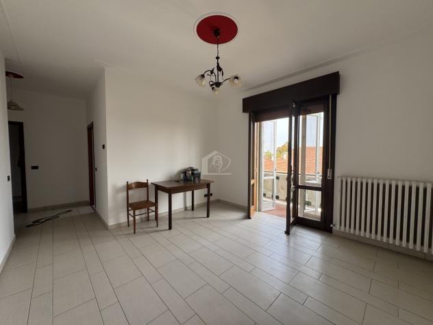 Suzzara vendesi appartamento 4 vani 90 Mq