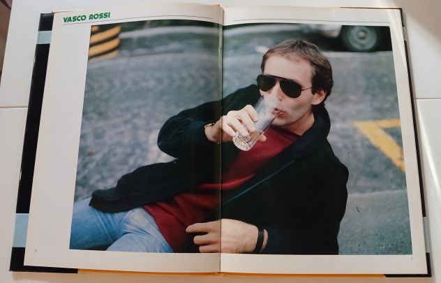 Storica monografia dedicata a Vasco Rossi, 1987. - Foto 7