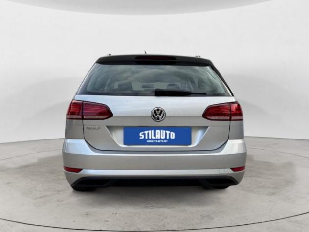 VOLKSWAGEN Golf Variant 1.6 TDI 115 CV Trendline BMT rif. 23498143 - Foto 4