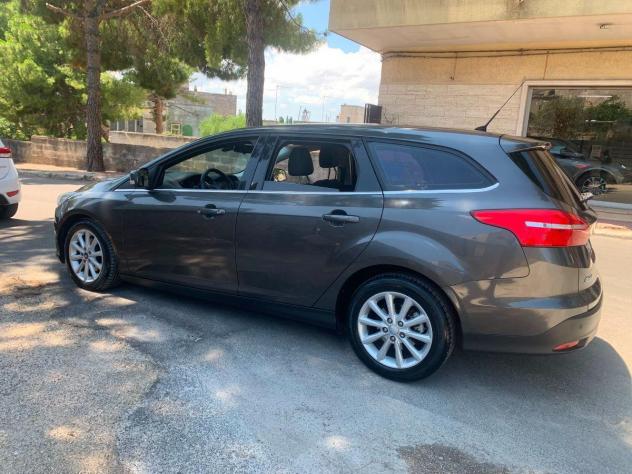 FORD - Focus - 1.6 TDCi 115 CV Titanium - Foto 8