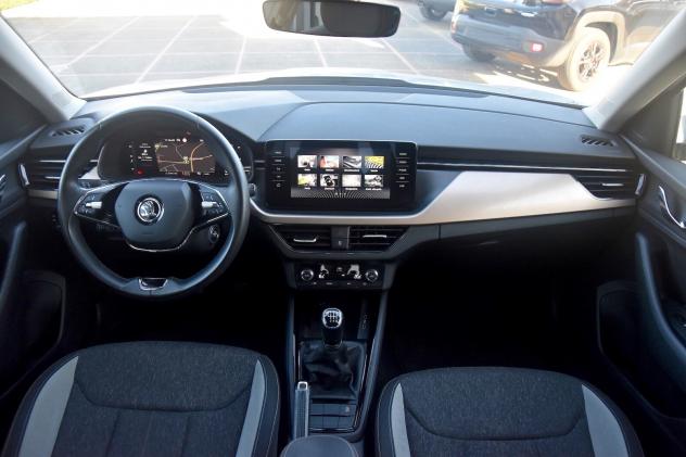 Skoda Kamiq 1.0 TSI Style 110cv - Foto 10