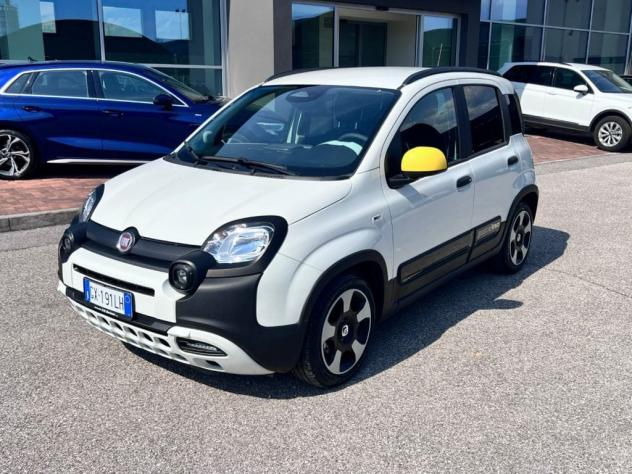 FIAT Panda 1.0 FireFly S&S Hybrid Pandina / Cross