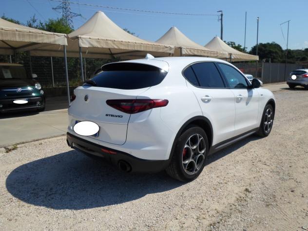 Alfa Romeo Stelvio 2.2 Turbodiesel 190 CV AT8 Q4 Sprint - Foto 5