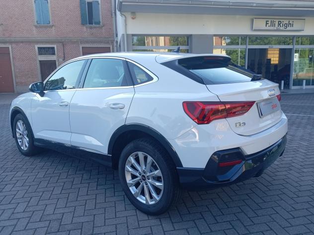 Audi Q3 Sportback 35 TDI S tronic Business Plus - Foto 9