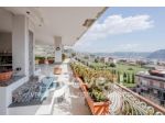 Appartamento di 330 m² con 5 locali e box auto in vendita a Pozzuoli [rif.  &hellip;
