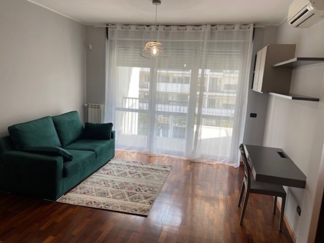 Bilocale 70mq arredato con terrazzo e box auto — Santa Giulia Milano — Luglio 20 - Foto 5