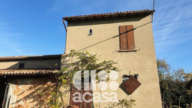 CASA COLONICA CON ATTREZZAIA - Foto 4