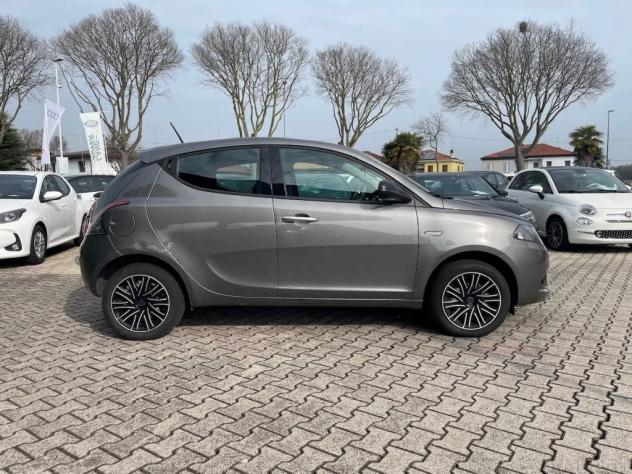 Lancia Ypsilon 1.0 FireFly 5 porte S&S Hybrid Oro #Clima.Auto - Foto 4