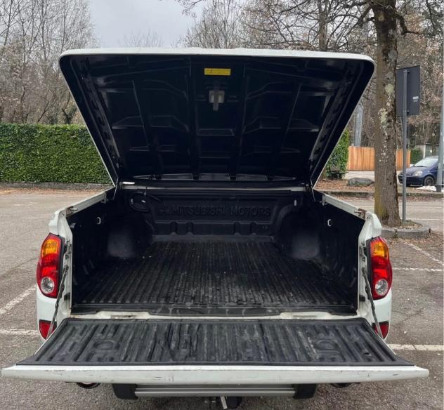 Mitsubishi L200 2.5 DI-D/178CV DC Intense Plus DPF - Foto 3