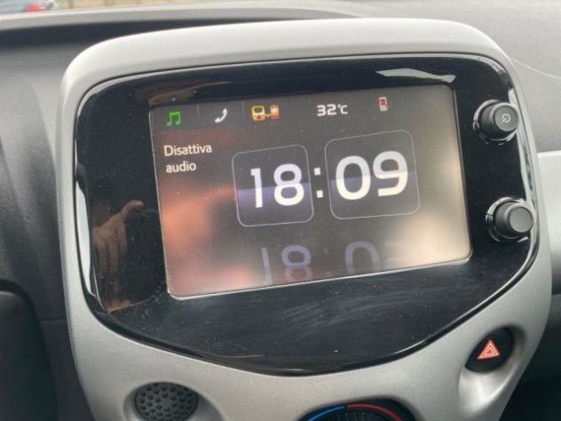 TOYOTA Aygo 1.0 VVT-i 72 CV 5 porte x-play rif. 23910635 - Foto 10