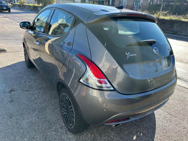 Lancia Ypsilon 1.0 FireFly 5 porte S&S Hybrid Gold Plus - Foto 4