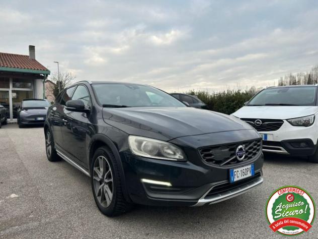 VOLVO V60 Cross Country D3 Geartronic Momentum rif. 22968506 - Foto 2