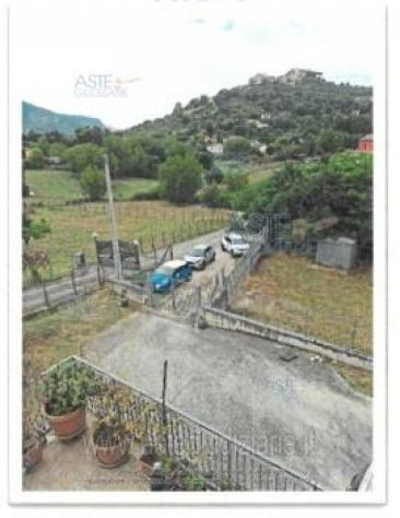 IMMOBILI-IMMOBILE RESIDENZIALE-STRADA SECONDA DI VALLICELLE N.5, INT. 1, PIANO TERRA E 1 - Foto 2