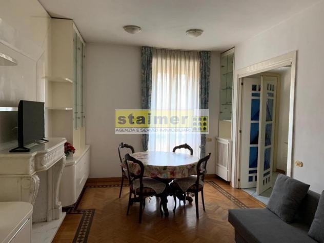 Appartamento all'ultimo piano di tre locali oltre ai servizi in centro storico. - Foto 5
