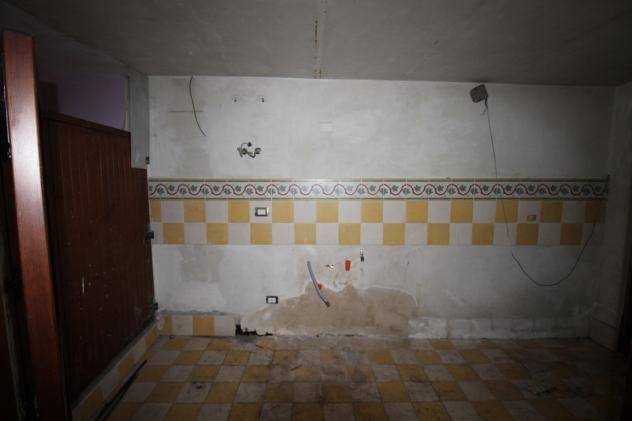 VENDESI APPARTAMENTO IN VIA A. DI SANGIULIANO - Foto 16