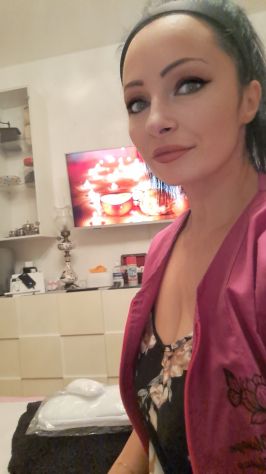 ELEONORA X VERI MASSAGGI PROFESSIONALI Da 50/60€ x 30 min 80€ un'ora! Tel:3517445937