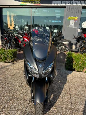 SUZUKI Burgman AN 400 TUTTO INCLUSO ANCHE PASSAGGIO! MINI RATE rif. 23992692 - Foto 9