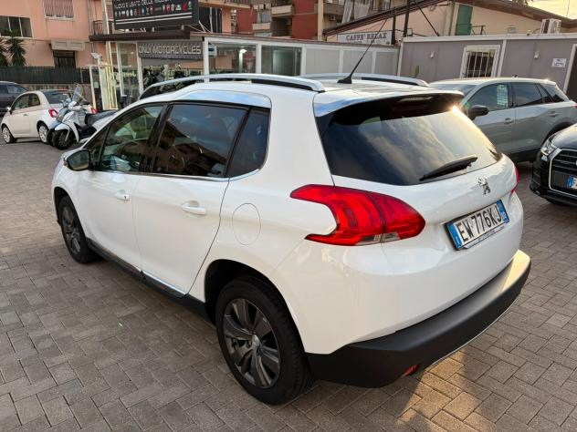 Peugeot 2008 1.6 e-HDi 92 CV Stop&Start Allure - Foto 4