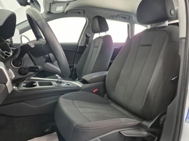 AUDI A4 Avant 30 2.0 tdi 136cv S tronic - Foto 10