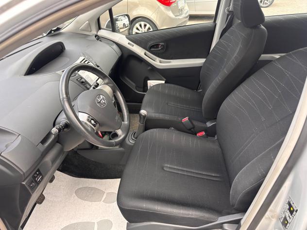 Toyota Yaris 1.3 5 porte - Foto 7