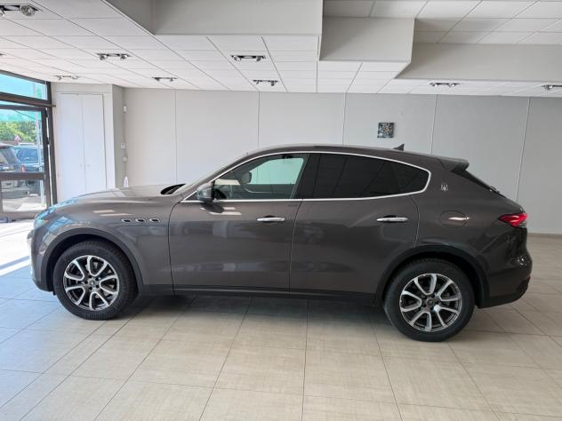 Maserati Levante Q4 3.0 V6 Diesel 275 CV Granlusso - Foto 2
