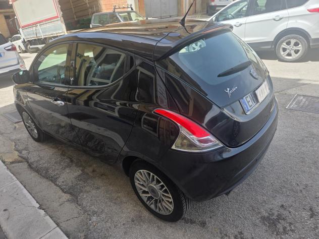 LANCIA YPSILON 1.2 BENZINA 70 CV SOLI KM 56000 CERTIF - Foto 3