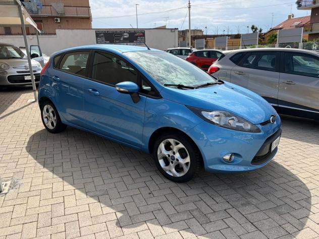 Ford Fiesta Ikon 1.2 16V 82CV 5p. Business - Foto 2
