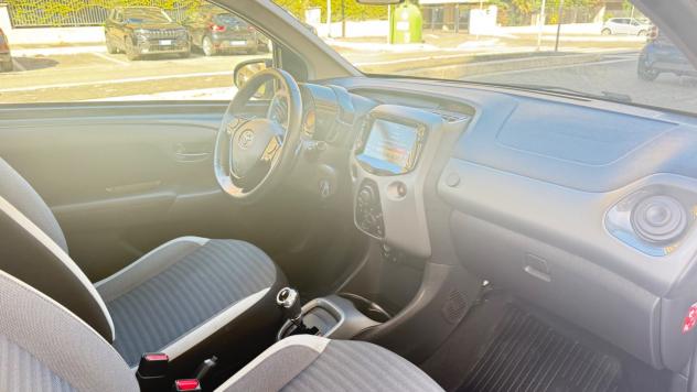 Toyota Aygo 1.0 VVT-i 72 CV 5 porte x-play LED NAVI CAR PLAY KAMERA CERCHI 16 BLUETOOTH - Foto 9