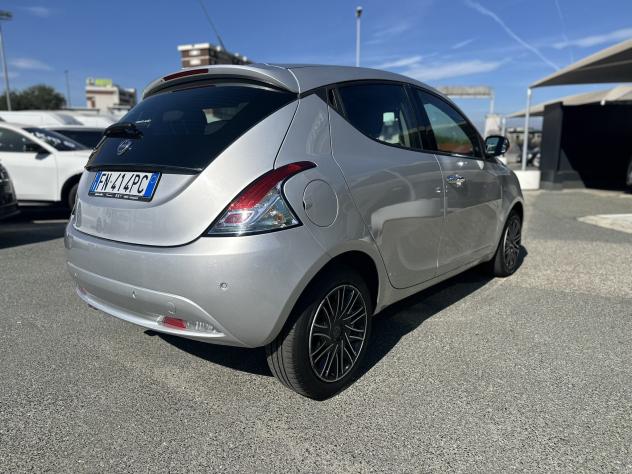 Lancia Ypsilon 1.2 69cv Gold - Foto 7