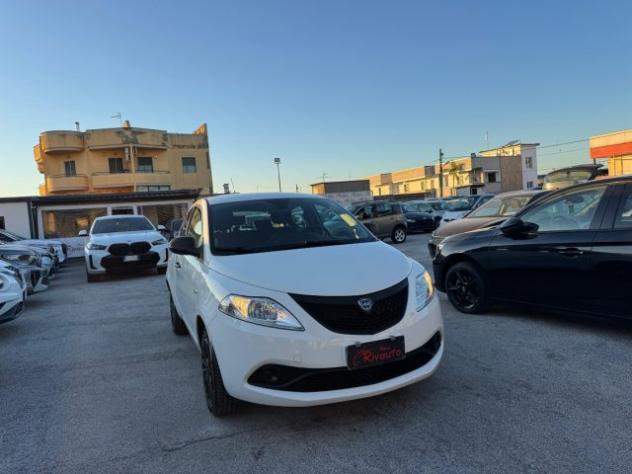 LANCIA Ypsilon 1.2 69 CV 5 porte GPL Ecochic Gold rif. 23838141