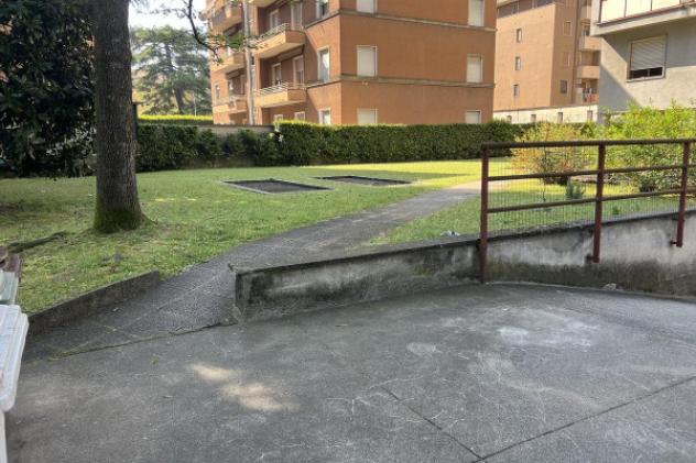 Box / Garage di 80 m² in vendita a Legnano - Foto 2
