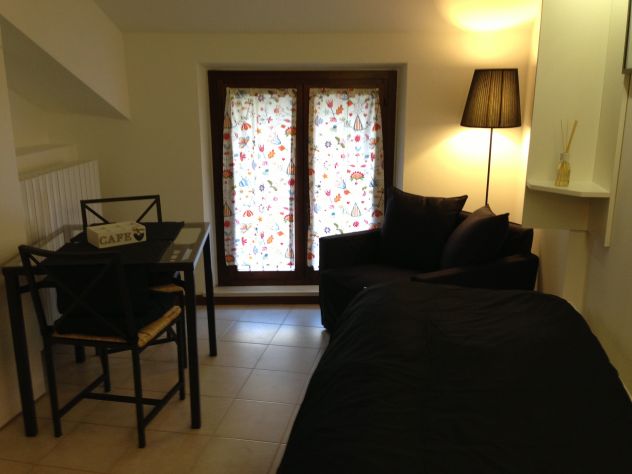 PRIVATO VENDE MONOLOCALE A URBINO CENTO STORICO - Foto 2