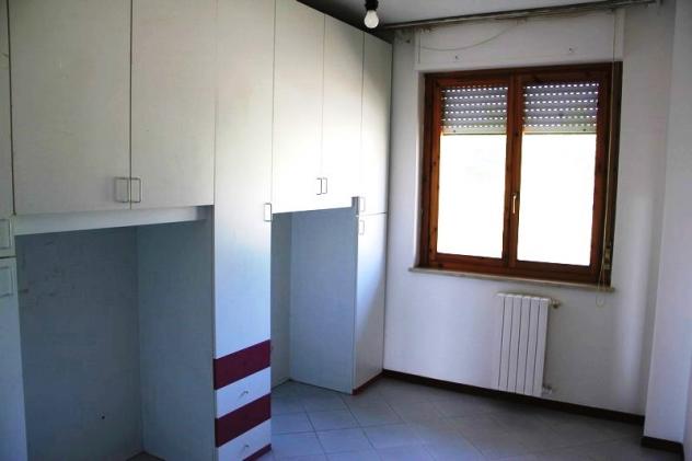 Allerona - Vendesi abitazione cieloterra con garage, balconi e magazzini - Foto 7