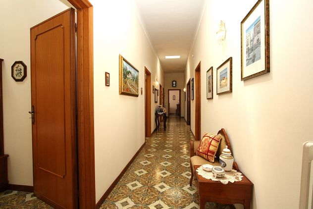 Ampio Immobile Indipendente - Foto 4
