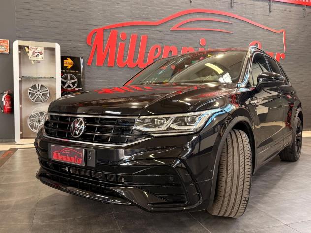 Volkswagen Tiguan 2.0 TDI SCR 110KWR-Line DSG chilometri certificati Casamadre, possibilità di estensione garanzia Casamadre. - Foto 2