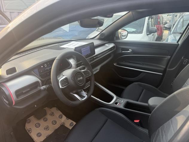 Jeep Avenger e-Hybrid 1.2 MHEV e-Hybrid Turbo Summit KM0 - Foto 6