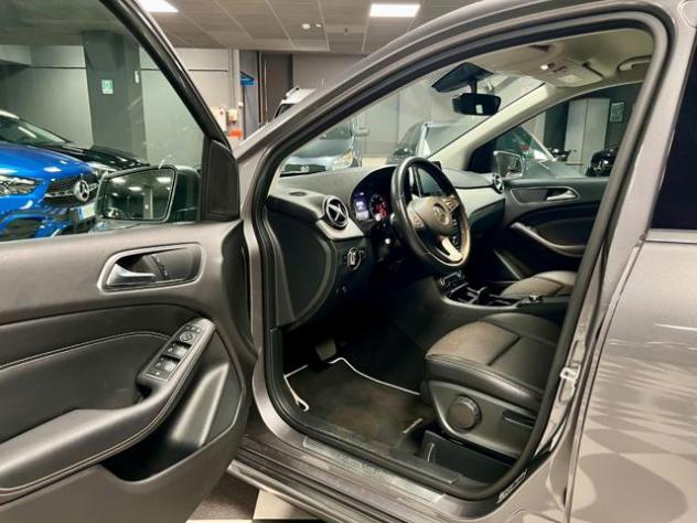 MERCEDES-BENZ B 200 d Automatic 4Matic Sport rif. 23952902 - Foto 5