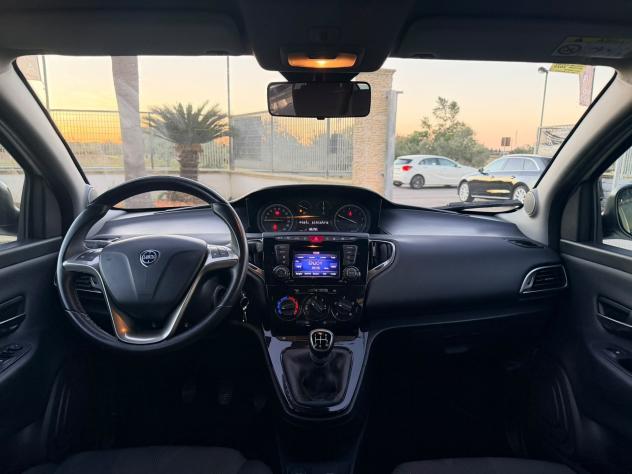 Lancia Ypsilon 1.2 69 CV 5 porte GPL Ecochic Gold - Foto 4